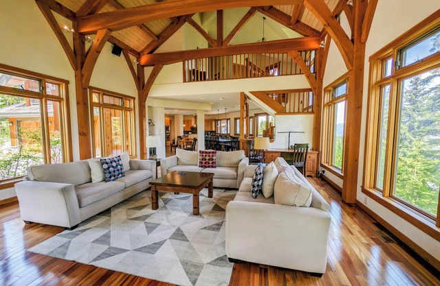 Valleyview Chalet: 5-bedroom luxury mountain homen