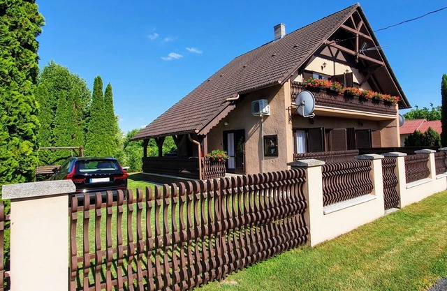 Varga Gardens I., vacation home near the beach with air conditioning and WLAN