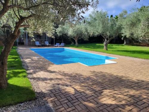 Varkiza Minimal Residence-5minSea