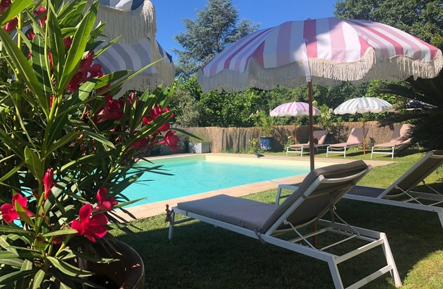 Vast family domain of character with private swimming pool
