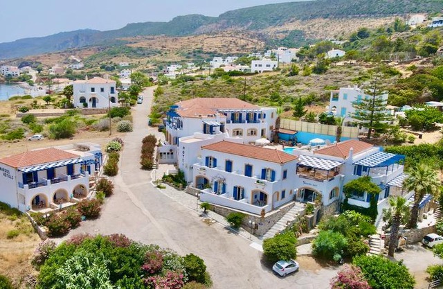 Venardos Hotel
