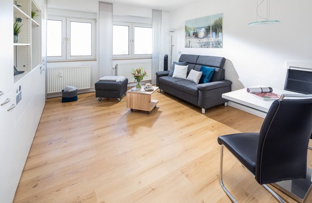 Very central, near the beach non-smoking apartment, suitable for seniors, WiFi