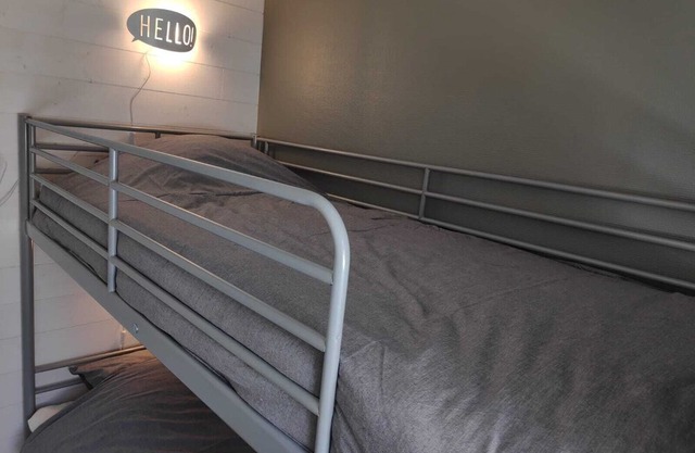 Very comfortable, quiet, cozy cottage, wifi, Sancy near Super Besse