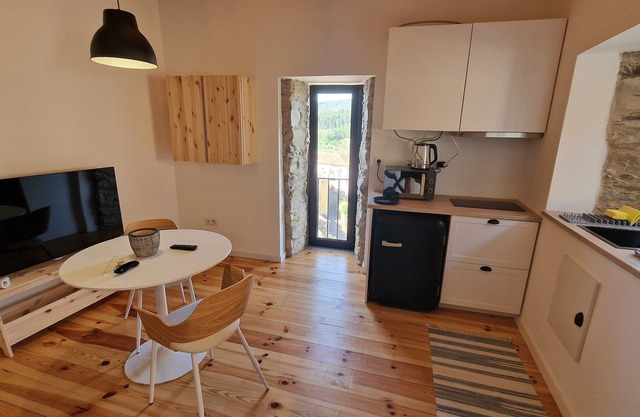 Very comfortable one-bedroom schist house. Near the river beach of Alvares - Góis.