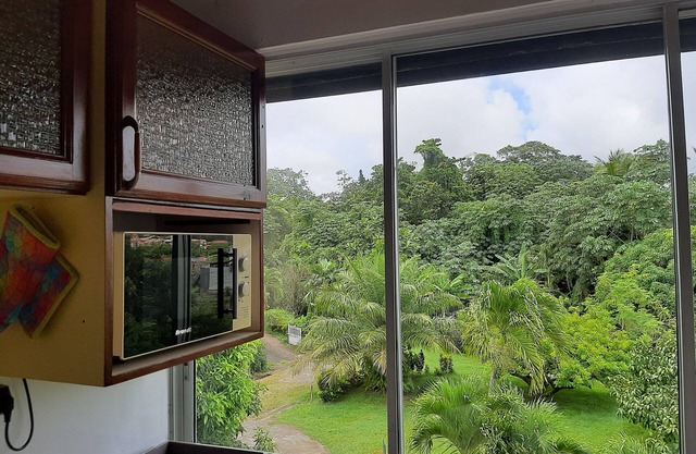Very large apartment 20 minutes from the beaches - up to 7 people