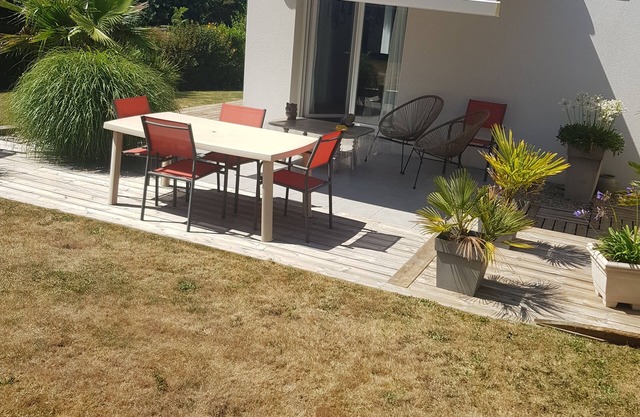 Very pleasant house 5 minutes walk from shops also close to the sea
