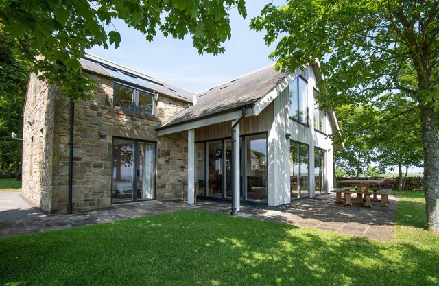 Vesta View - Self catering accommodation that sleeps 10 guests in 5 bedrooms