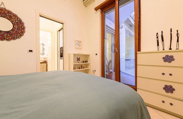 Via Orazio 2D - One Bedroom Apartment, Sleeps 4