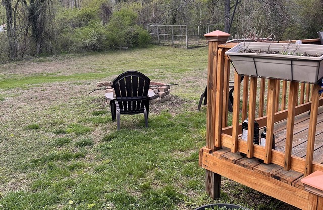 Victorian farmhouse on 1.5 acres with serene wooded privacy! Pets welcome!