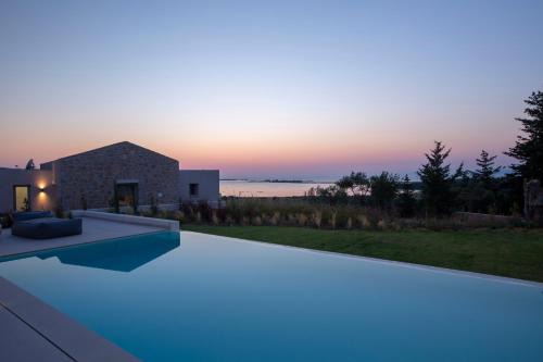 VIENTO LUXURY VILLAS near Lefkada town center and beach