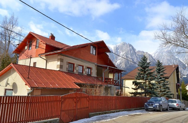 VILA MARIS BUSTENI