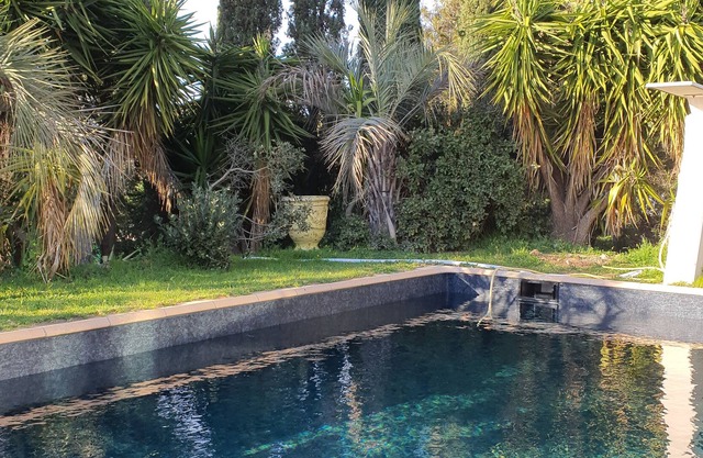 villa 250 m2 - sleeps 10 new swimming pool in "river" grand piano 150m2 terrace