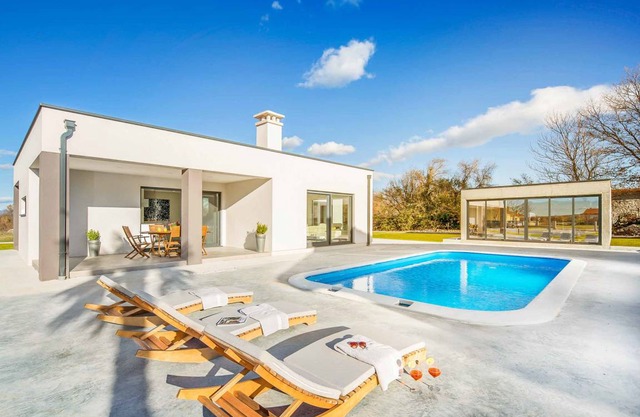Villa ∙ 3 bedrooms ∙ 6 guests