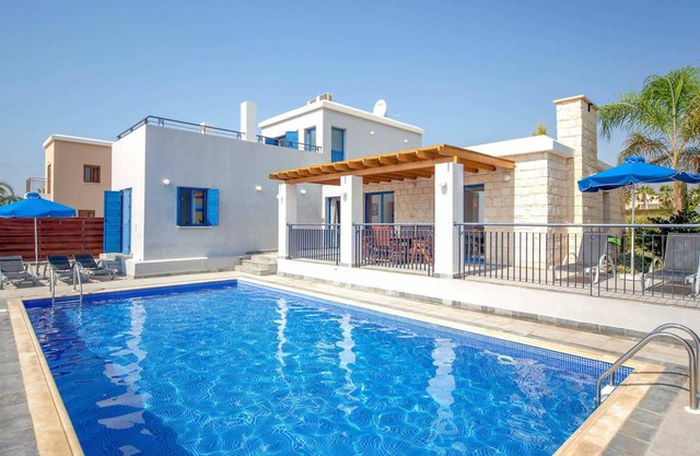 Villa ∙ 3 bedrooms ∙ 6 guests