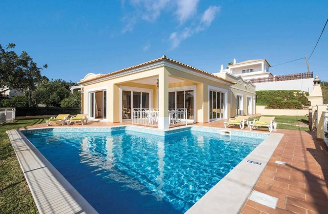 Villa ∙ 3 bedrooms ∙ 6 guests