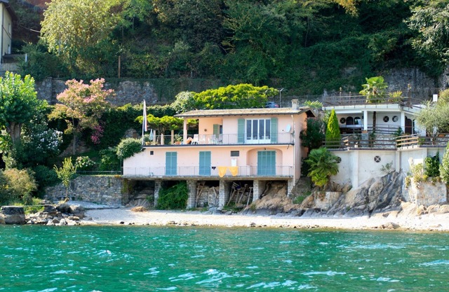 Villa Al Lago, San Siro, Italy