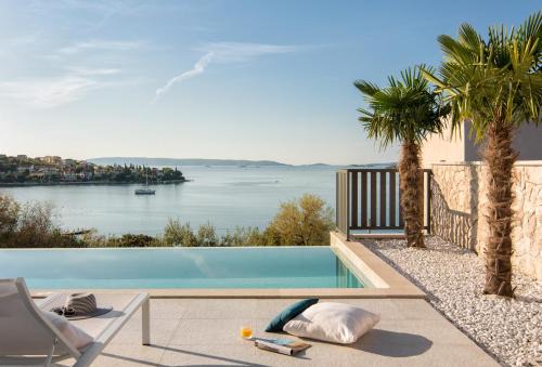 Villa Alba Seget - heated pool
