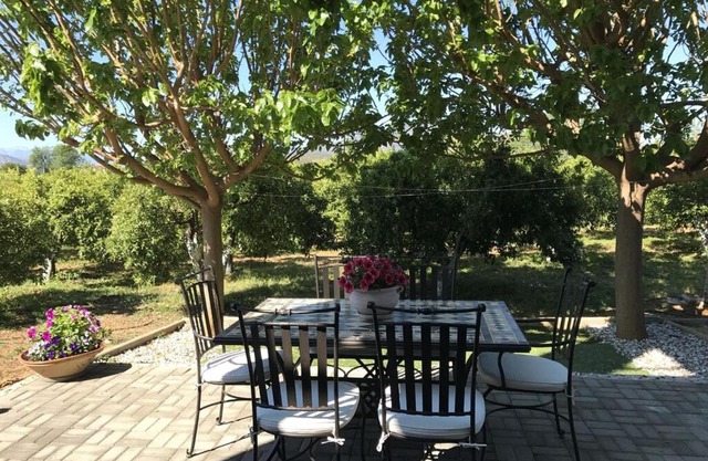Villa apartment with private garden near the beach