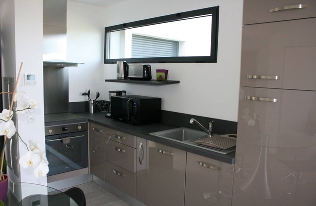 Villa Apartments, private garden and pool, sea view