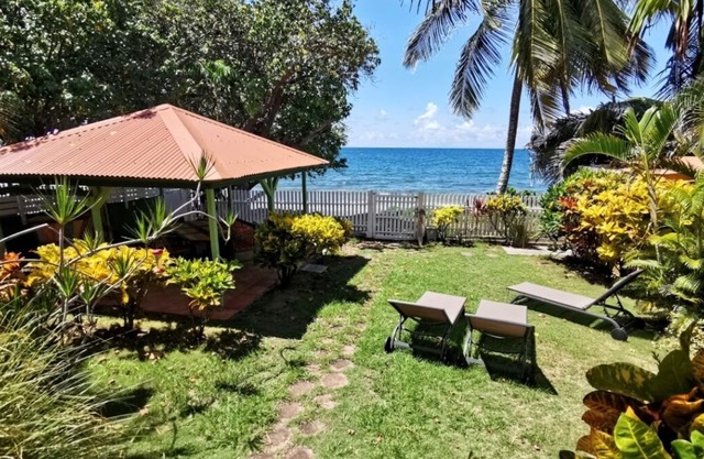 Villa au Diamant Ref M133 5 ch 10 personnes jardin face mer