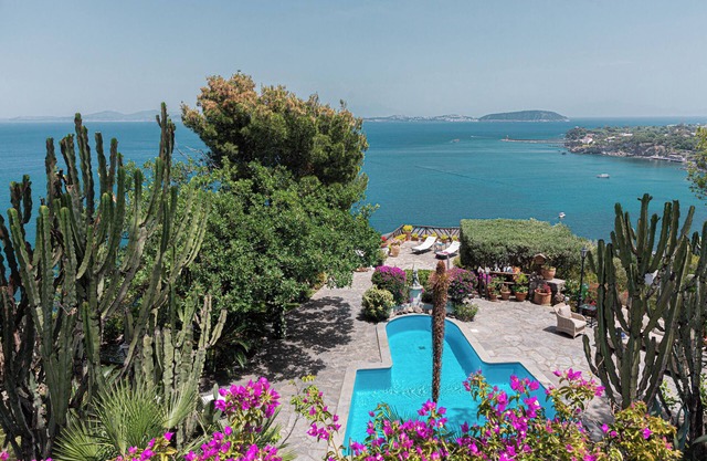 Villa Barkley - luxury villa with a pool by Elite Villas