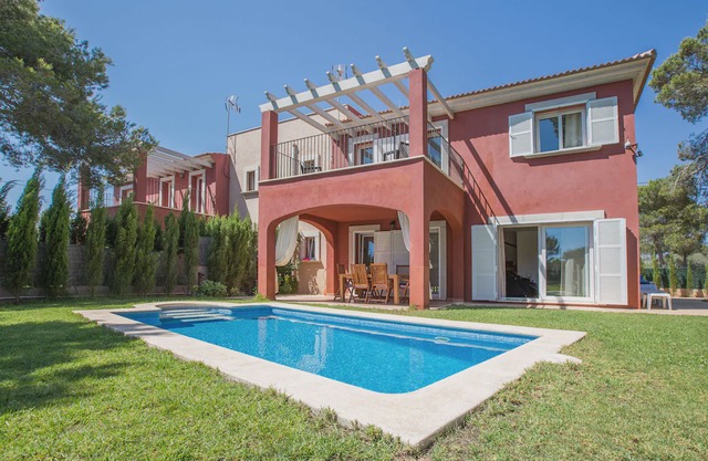 Villa Cala Pi - Four Bedroom Villa, Sleeps 7