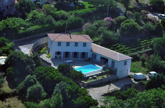 Villa Cap Corse with pool facing the sea