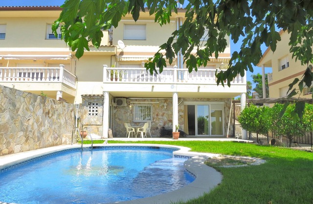 Villa Carolina, pool, BBQ, sea view, parking, WiFi, party room, pool table