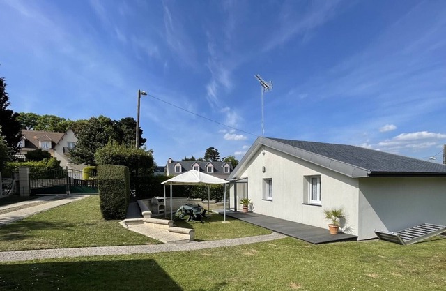 Villa Carolles, 3 bedrooms, 6 persons