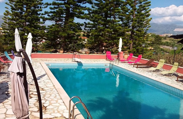 'VILLA CESCO. Spendida "PRINCIPALE" villa gr. Swimming pool/sea/gulf of Castellamma