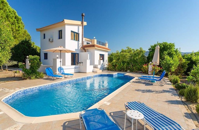 Villa Charoula Tessera: Large Private Pool, A/C, WiFi, Eco-Friendly