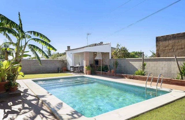 Villa con piscina privada, terraza y Wi-Fi