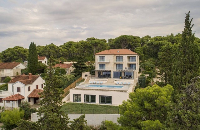 Villa D on Brac – Crovillas GmbH