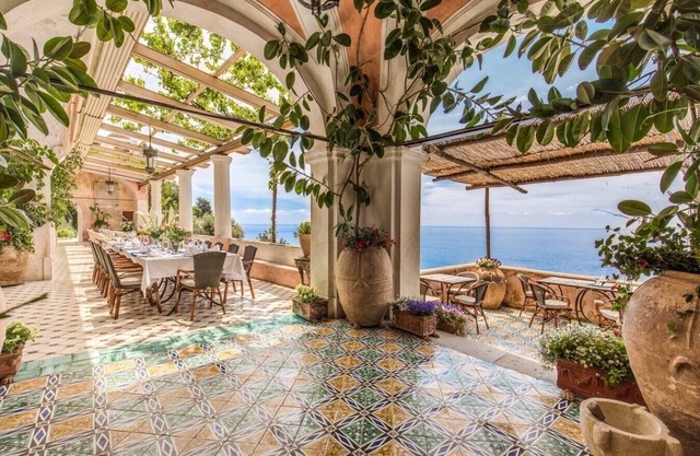 Villa D'oro (20 Guests) - Unique private villa with pool and sea views