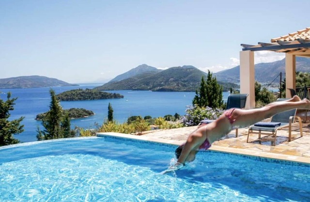Villa Del Sol with stunning view close to Perigiali beach!