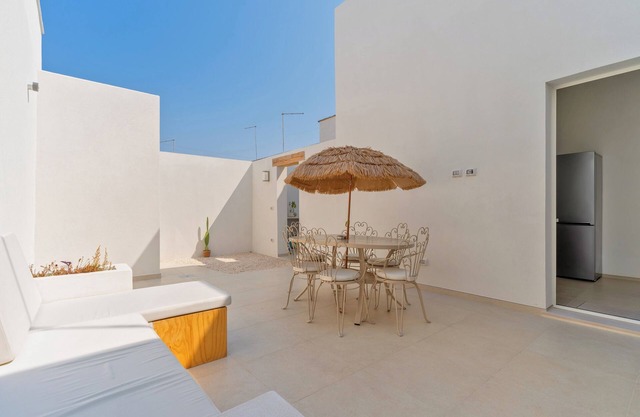 Villa "Dimora Delle Riserve Naturali" near Beach with Private Garden & Wi-Fi