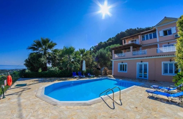 Villa Doreta - Five Bedroom Villa, Sleeps 9