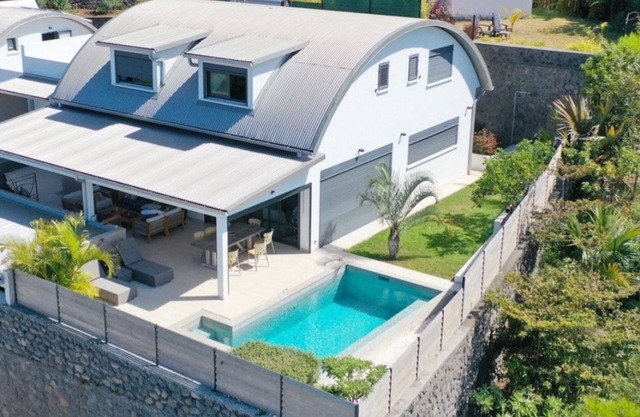 Villa Eden 5 : 4 CHB - 4 SDB - Piscine Chauffée