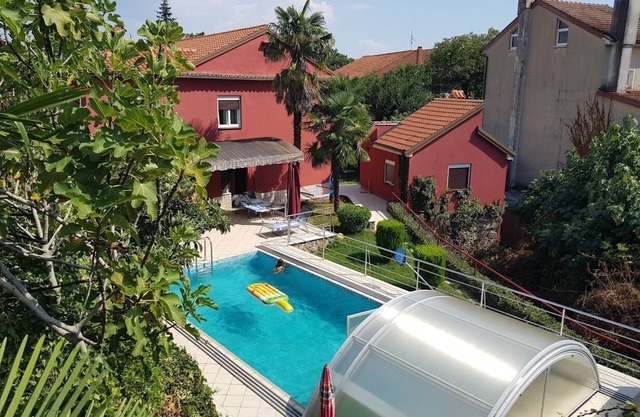 Villa Ella