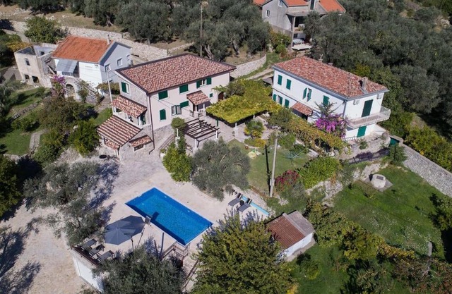 Villa Ella