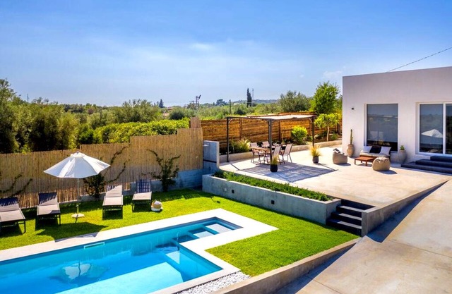 Villa Eremita - Two Bedroom Villa, Sleeps 4