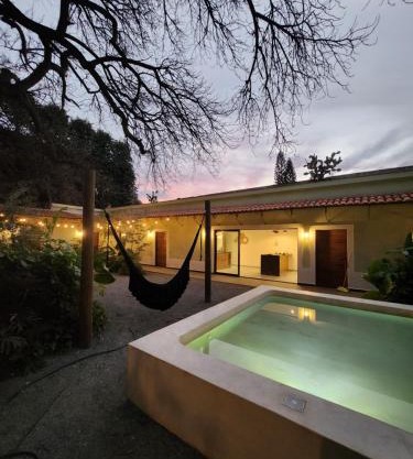 Villa Escondida