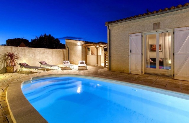 Villa for an idyllic holiday near the City
