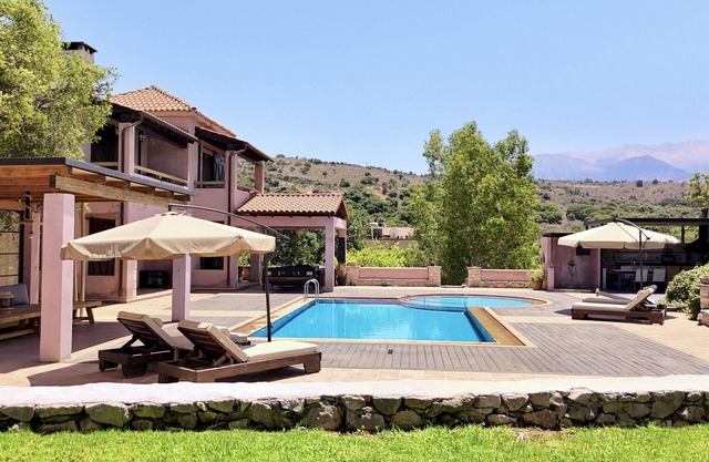 Villa Galania