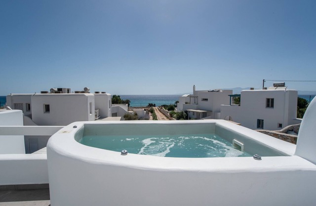 Villa 'Helen Luxury Mare' with Sea View, Wi-Fi and Air Conditioning