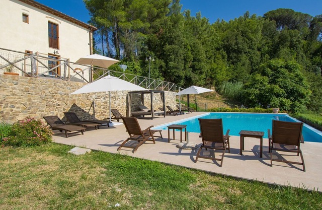 Villa in Figline Valdarno with 3 bedrooms sleeps 6