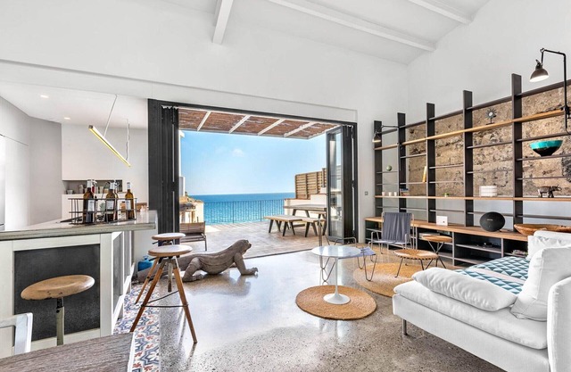 Villa in Llafranc by the Sandy Beach