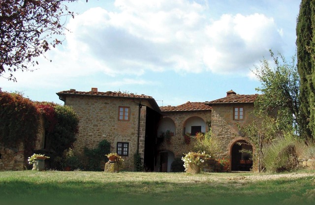 Villa - charming on Tuscan hill with breathtaking views - pool