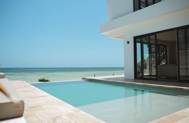 Villa Julia - Luxury Ocean View in Jambiani