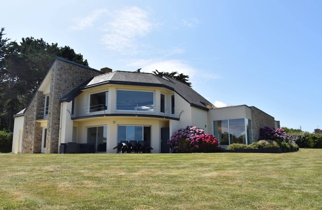Villa Kermati, sea view